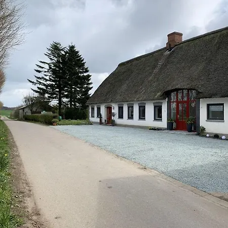 Rustic Hideaway On The Threshing Floor Taarstedt