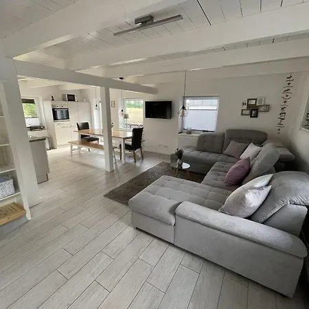 Rustic Hideaway On The Threshing Floor